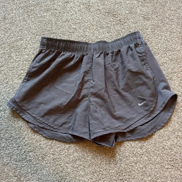 Women’s Nike Dri-Fit Running Shorts Bundle of 4 Shorts - Picture 8 of 9